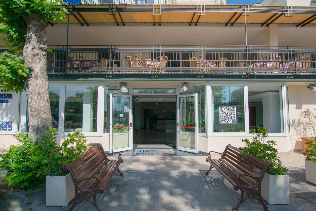 Hotel Bristol Misano Adriatico Exterior photo