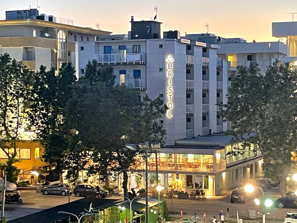 Hotel Bristol Misano Adriatico Exterior photo