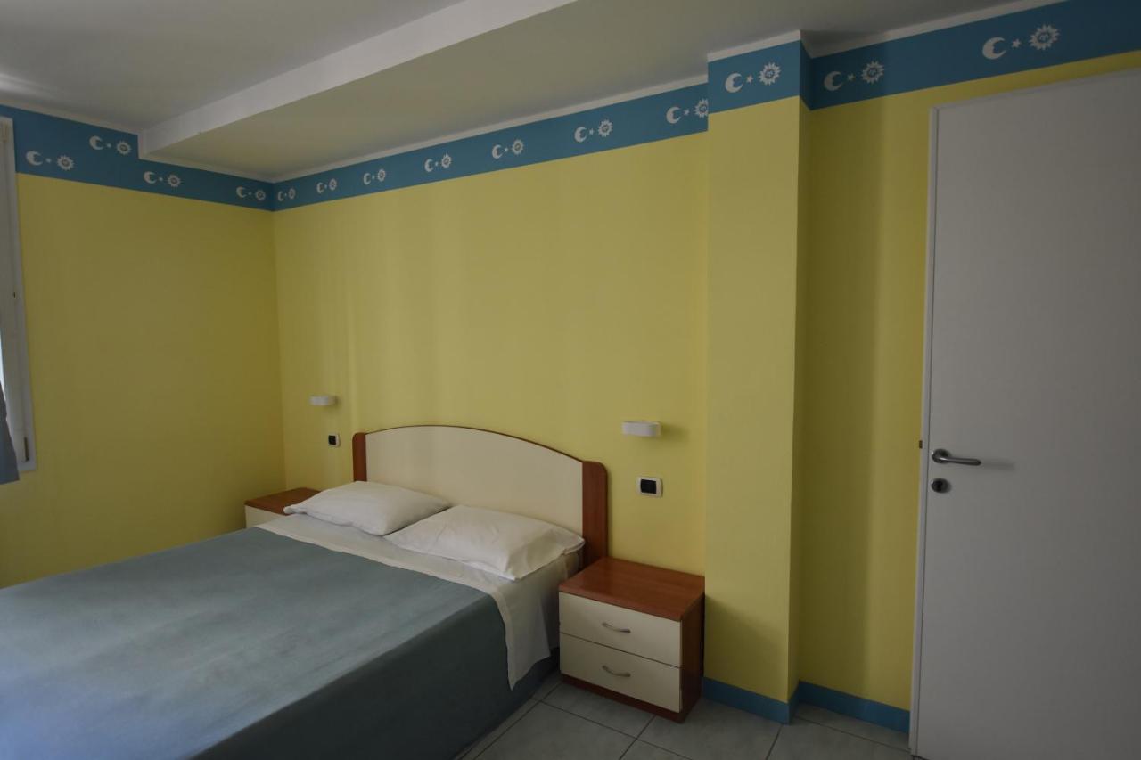 Hotel Bristol Misano Adriatico Exterior photo
